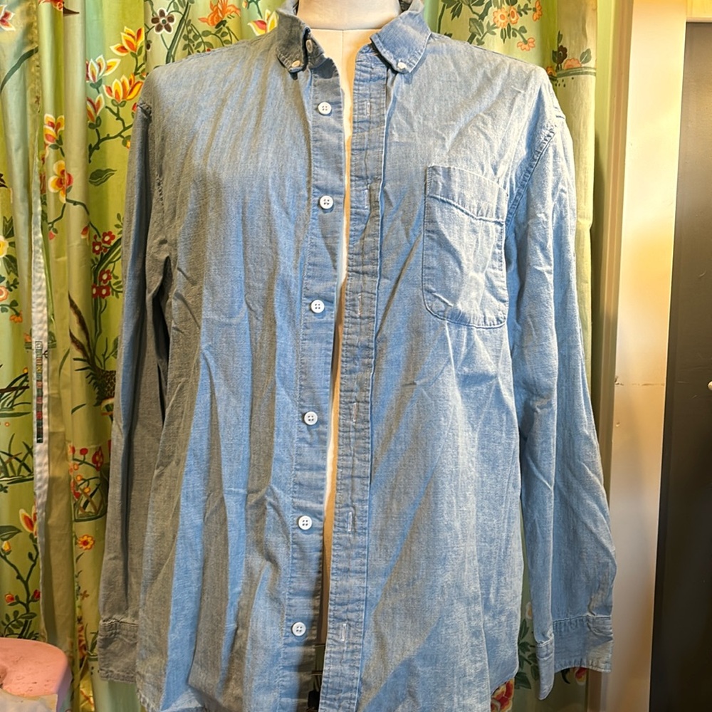 Everlane classic button down jean shirt, unisex